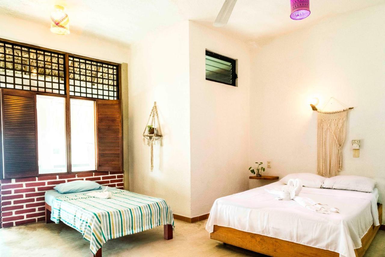 La Sirena Hotel ปูแอร์โตเอสกอนดิโด ภายนอก รูปภาพ
