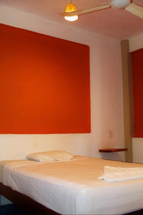 La Sirena Hotel ปูแอร์โตเอสกอนดิโด ภายนอก รูปภาพ