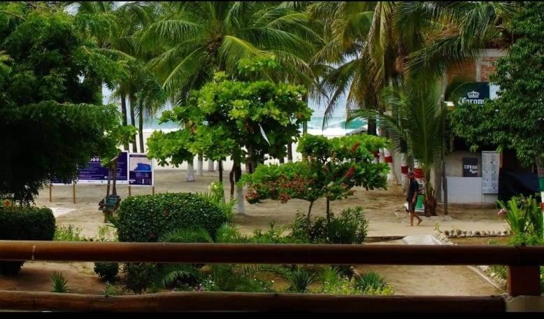 La Sirena Hotel ปูแอร์โตเอสกอนดิโด ภายนอก รูปภาพ